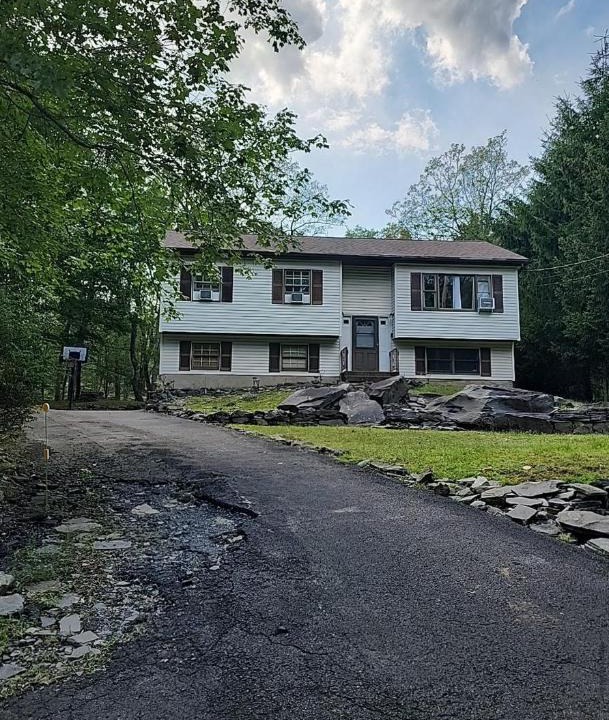 Pocono Mountain Lake House | Poconos Retreat