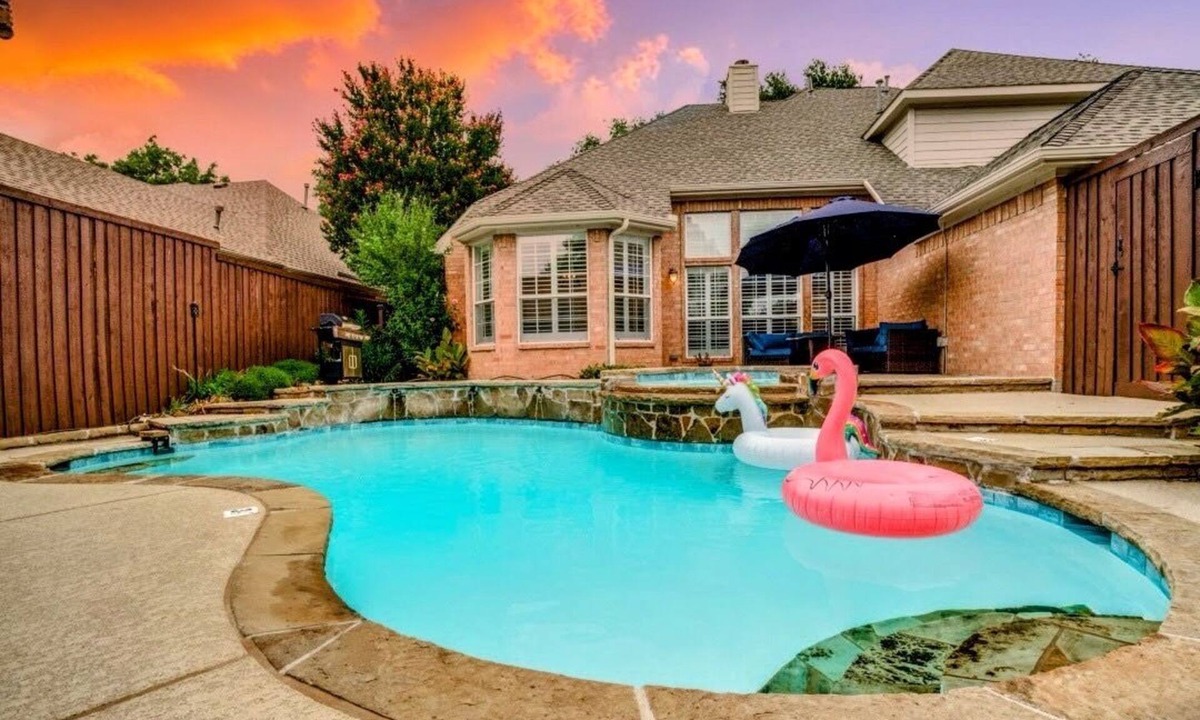 Frisco House | ⚽ Pool+Spa Oasis · Near The Star · Sleeps 8
