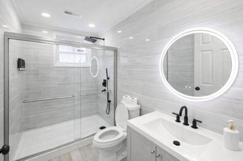 Buffalo Apartment | Premium Retreat Near Hospital and Falls