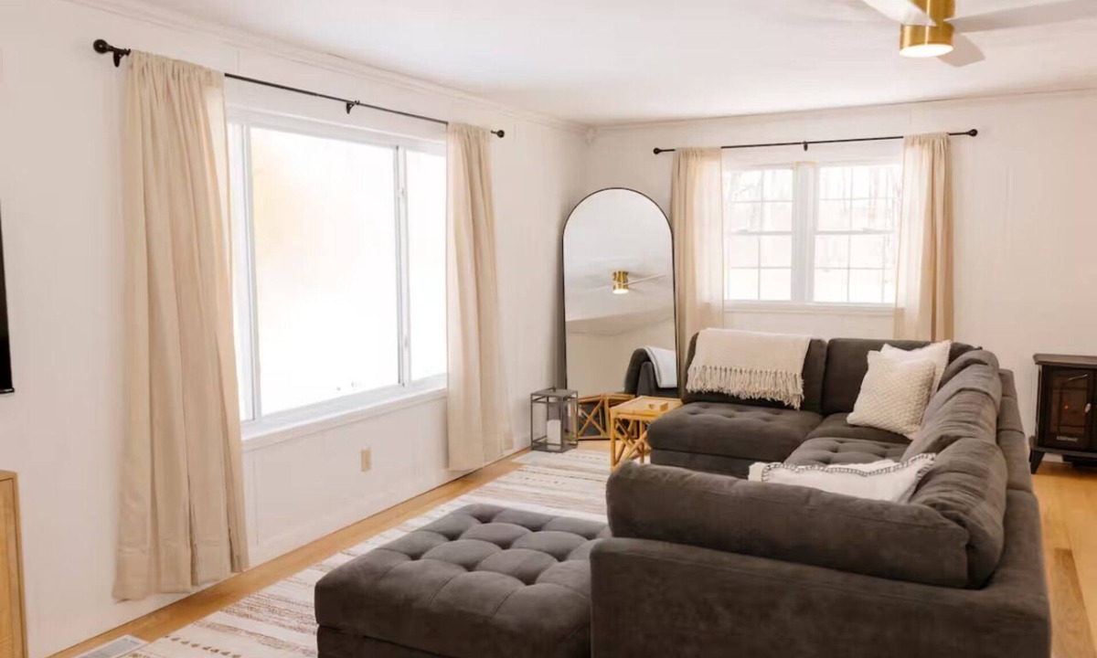 Mount Liberty House | Private Home Near I71, Snow Trails, Golf & Race Tracks