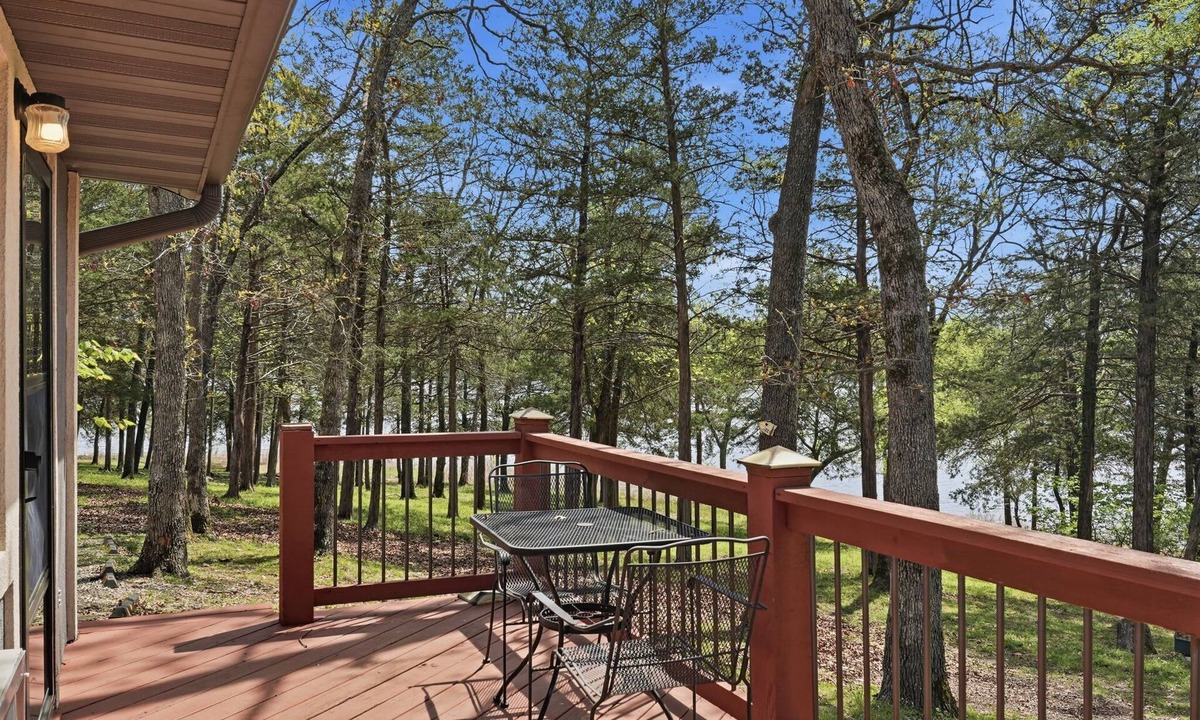 Shell Knob Apartment | Quail Cove 3 - Lakefront Suite Boat Slip