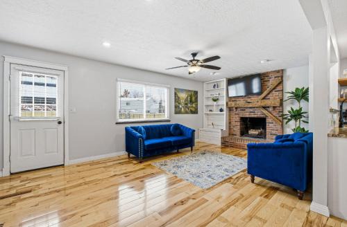 Dublin House | Quiet 3BR Dublin Home, Large Yard, near Bridgepark and easy commute to area companies and hospitals
