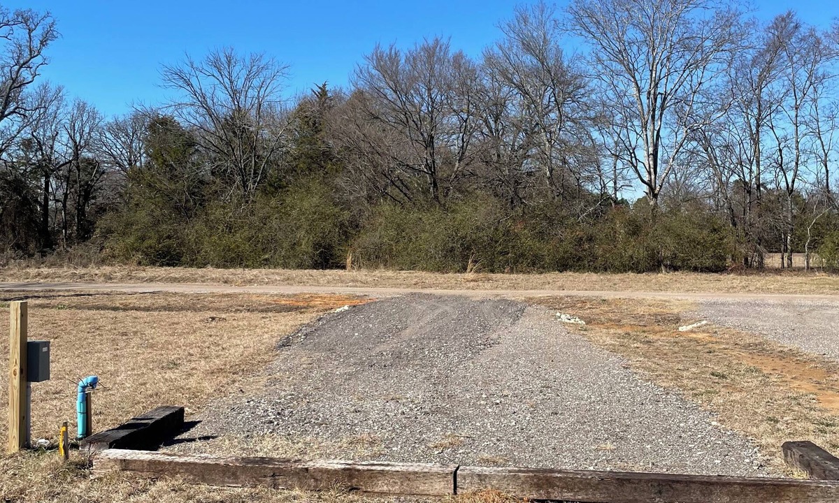 Van RV Rental | Quiet Country RV sites outside of Van, full hookups, close to Canton/Lindale