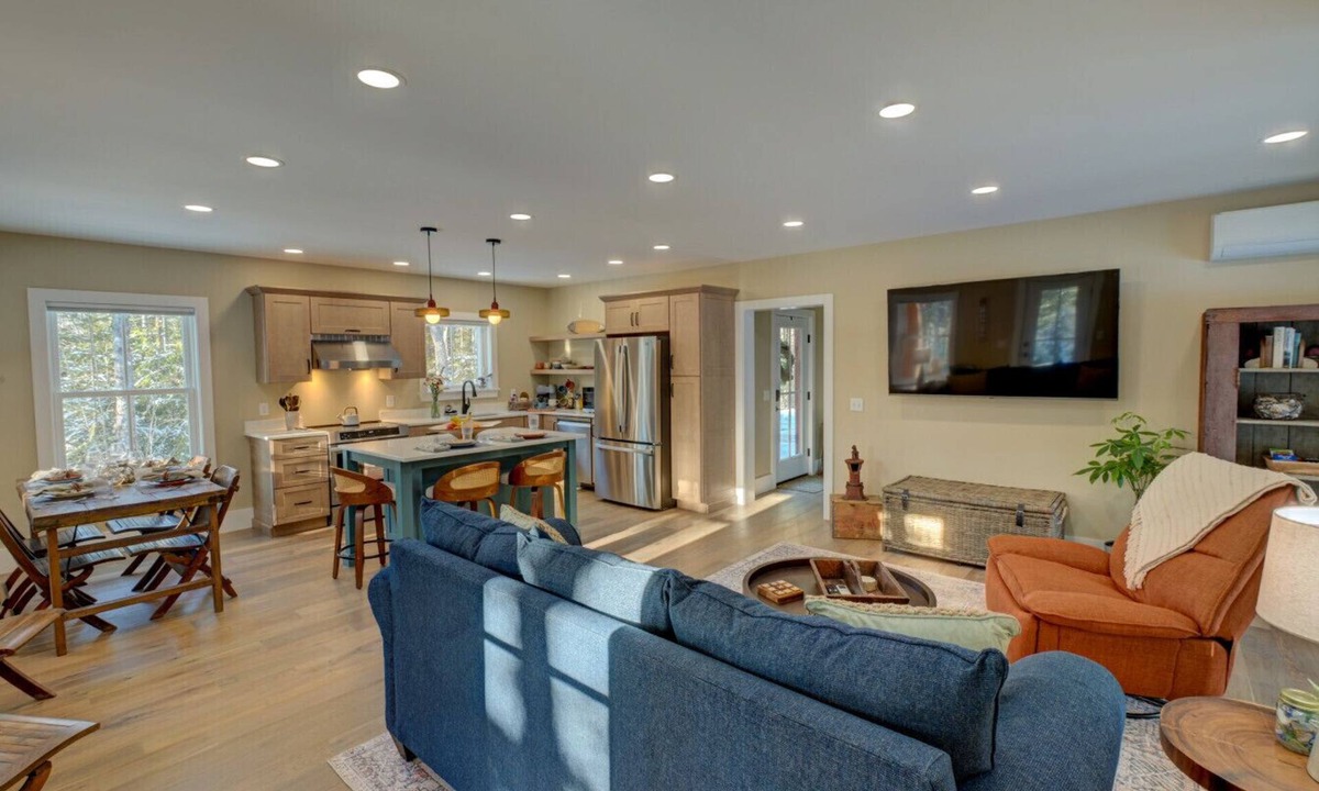 Trenton House | Rail`s Retreat~ 2BR/1.5B Entire House Near Acadia National Park