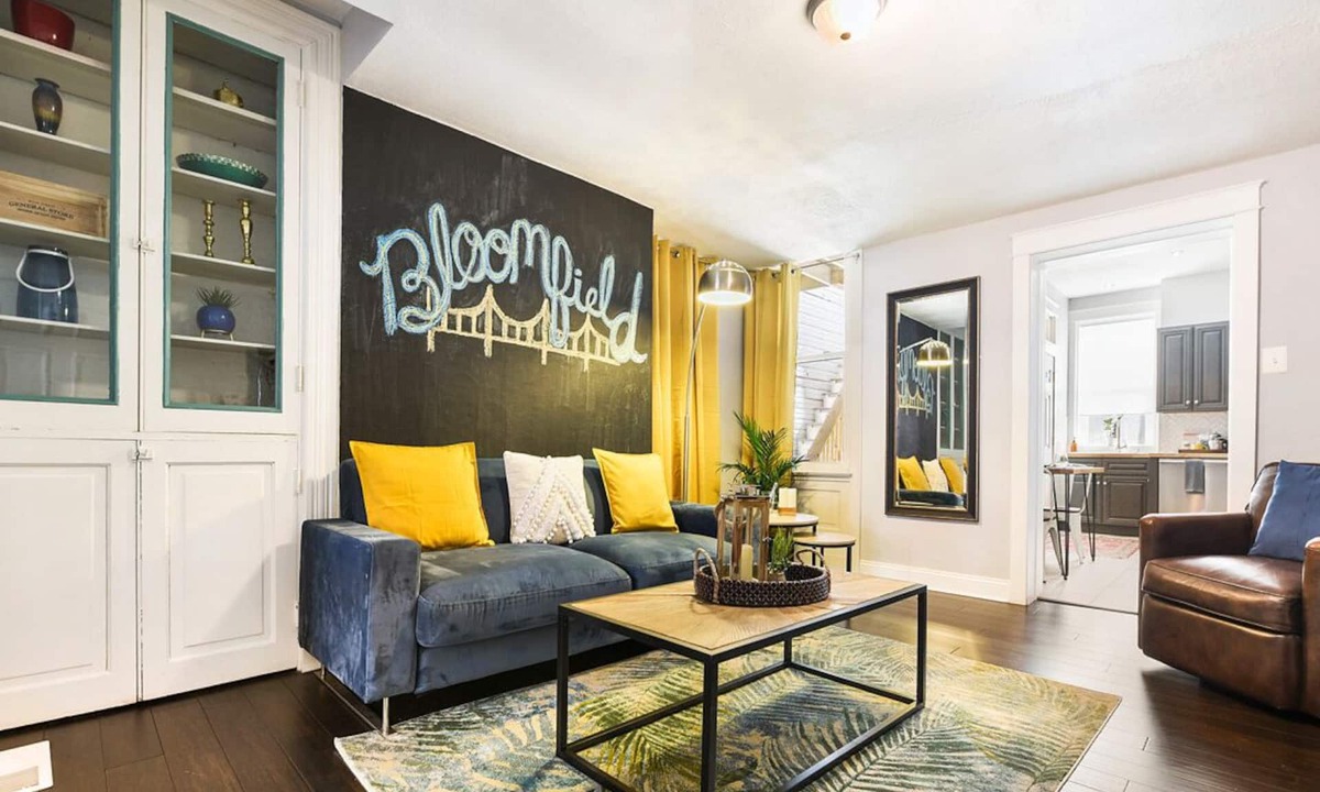 Bloomfield House | Recently refurbished, great location, walking distance to bars & restaurants!