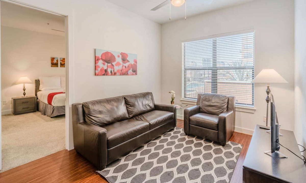 Uptown Apartment | Regal Stays 2 Bedroom/2 Bathroom at West Village