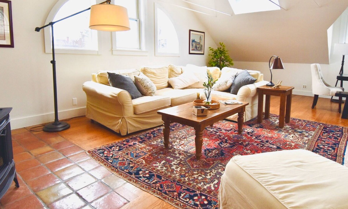 Camden Cabin | Relaxing dog-friendly vacation home with full kitchen, gas grill, TV, & patio