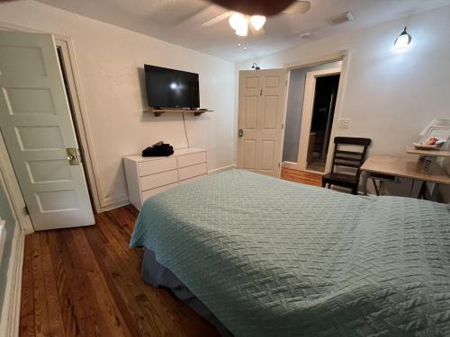 Johnson City Apartment | Relaxing, Spacious Private Room near Binghamton