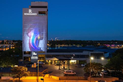 Downtown Toledo Hotel | Renaissance Toledo Downtown Hotel