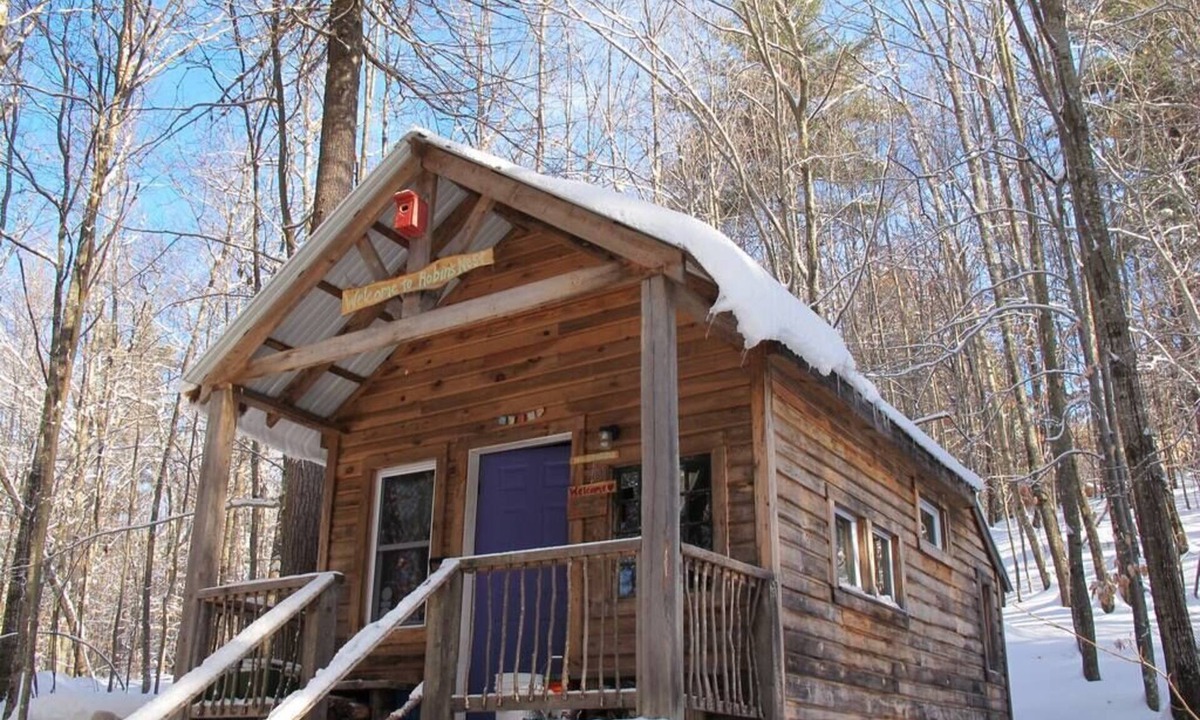 Denmark Cabin | "Robins Nest" Off Grid Solar Powered Eco Cabin