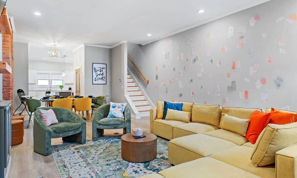 Lower Lawrenceville House | Rooftop Patio, Projector, Pet-friendly & Parking