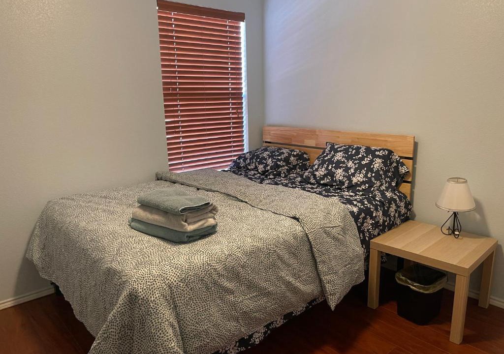 West Dallas House | Room Downtown Dallas