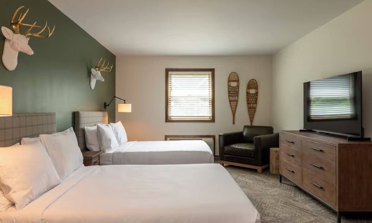 Schroon Lake Hotel | Room Near Schroon Lake Beach-0.6 miles | Free Parking, Onsite Pool, Pets Allowed