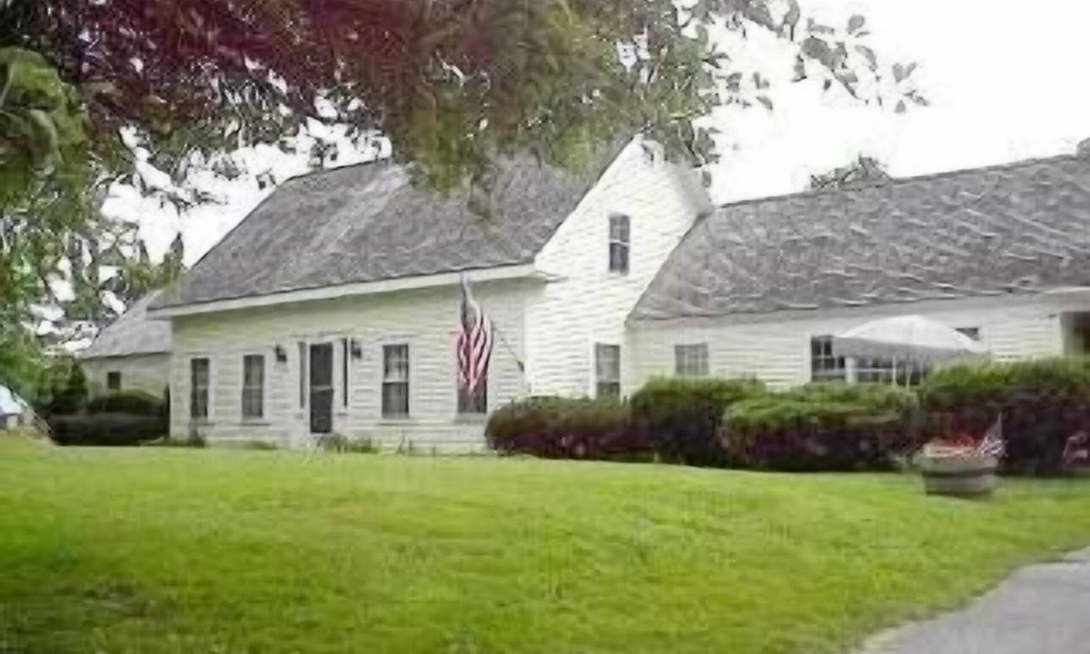 Pemaquid Beach House | Roomy Seaside Cape - Walk to Pemaquid Beach and Neighborhood "Mother's Beach"