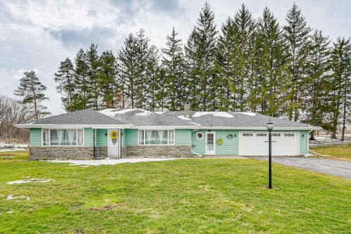 Byron House | Rural Byron Retreat w/Scenic Surroundings + Yard!