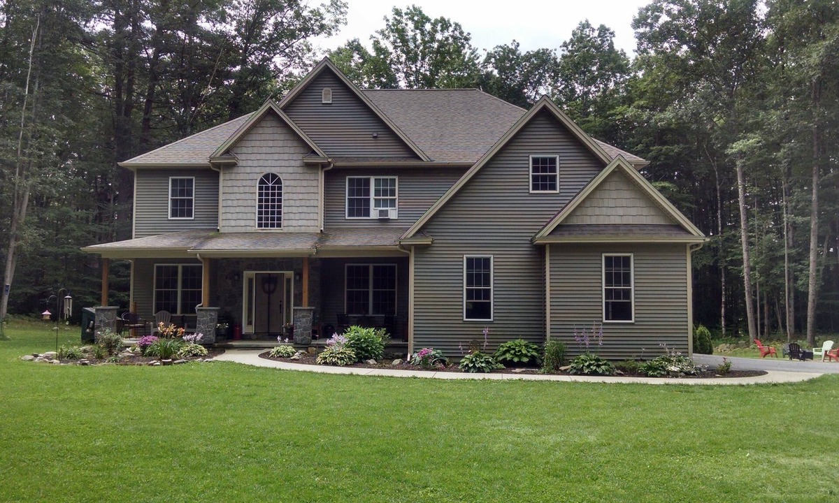 Greenfield Center House | Saratoga Family ADK Retreat, Track, SPAC, Fireplace, Hiking, Skiing, Hot Tub