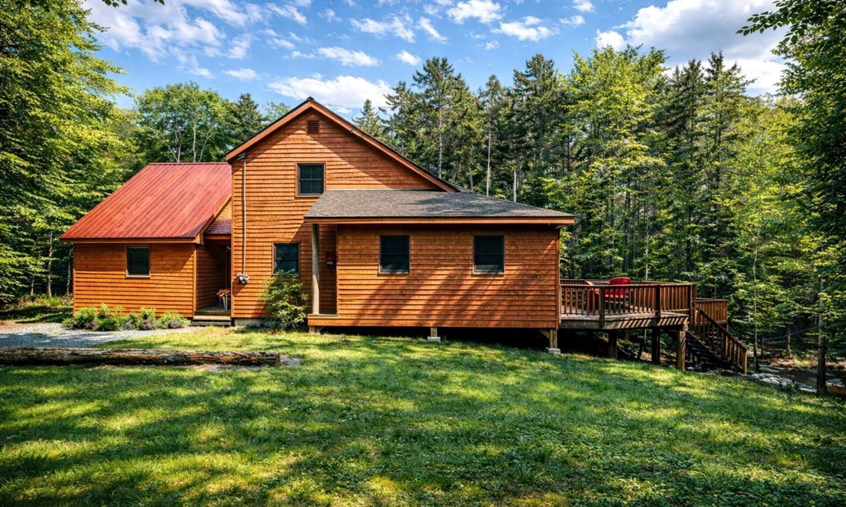 Greenville Cabin | Scenic Lakefront Escape with Spacious Deck & Nature Views in Greenville, Maine