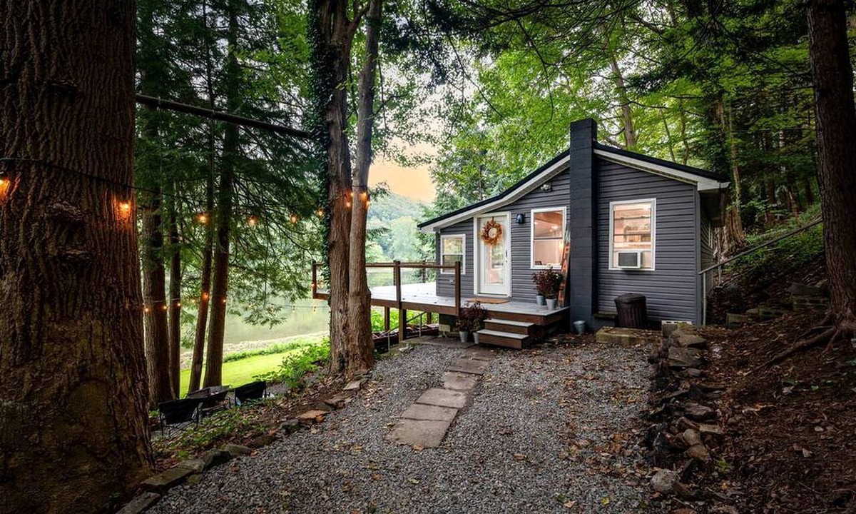 Turkey City Cabin | Scenic Retreat: Riverfront Cabin with Large Deck and Fire Pit in Emlenton, Pennsylvania