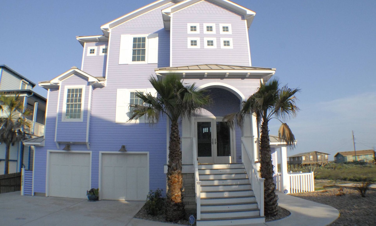 Sand Point House | Sea the View Main House as seen on HGTV -270 degree views,boardwalk,comm hot tub