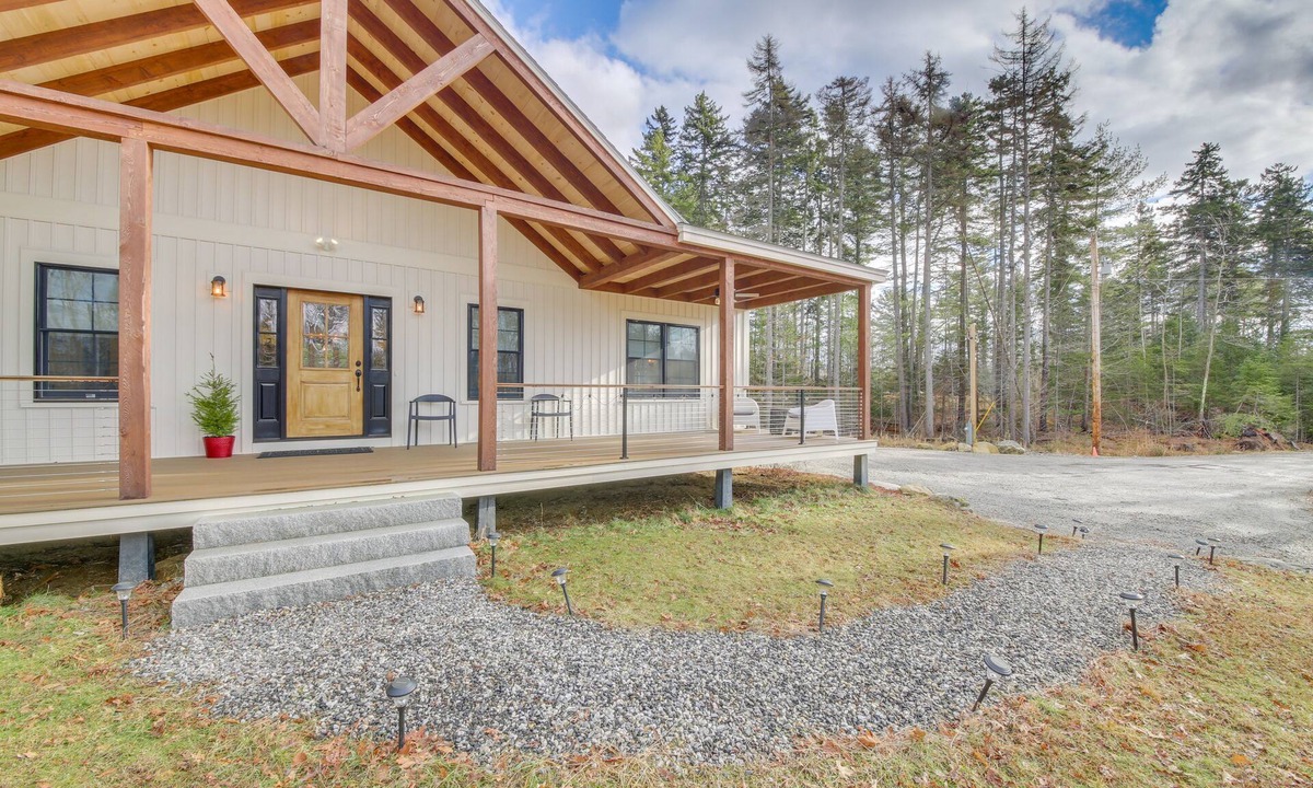 Boothbay House | Secluded Lucy's Landing Retreat on 2 Acres