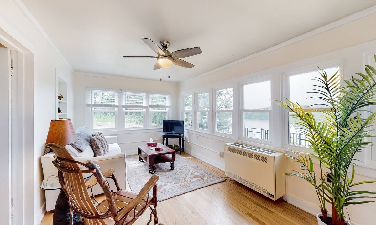 Queensbury Cottage | Secluded, romantic cottage with stunning views of the Hudson River
