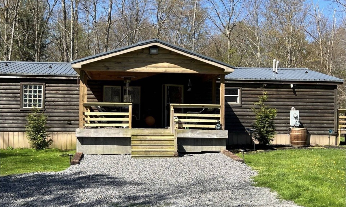 Leeper Cabin | Secluded three bedroom cabin in the Woods