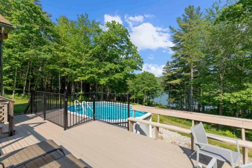 Wiscasset House | Shimmering River Retreat