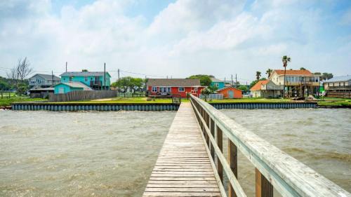 Flour Bluff House | Shore Thing by AvantStay