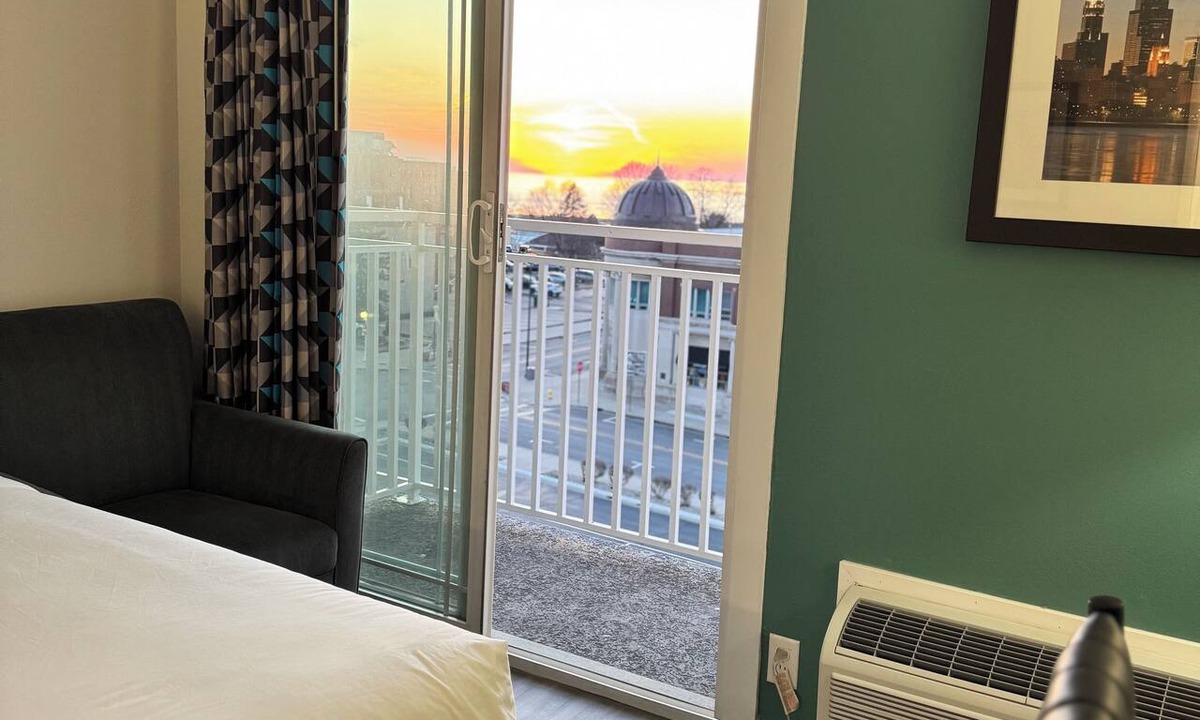 Saint Joseph Hotel | Silver Beach Hotel