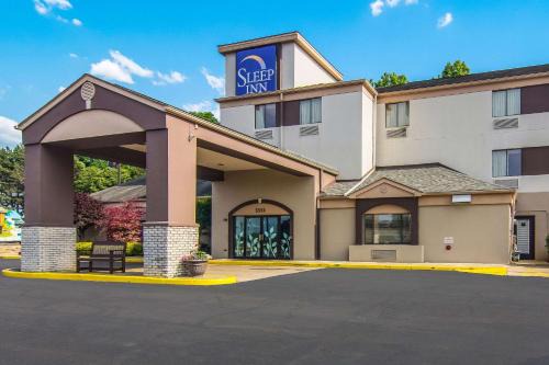 Austintown Hotel | Sleep Inn Austintown - Youngstown, West