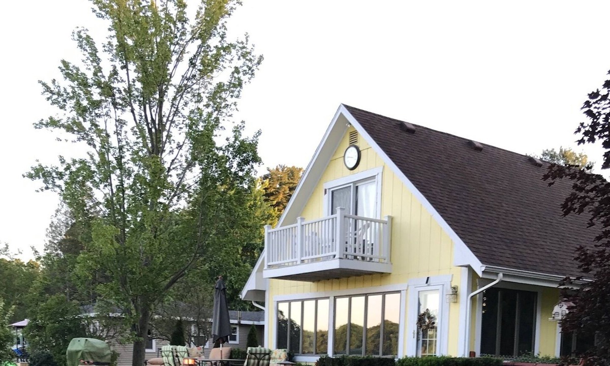 Hillsdale Cabin | Sleepy Hollow, Where the Holidays Begin