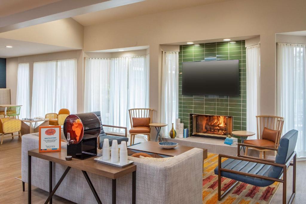 Foxboro Hotel | Sonesta Select Boston Foxborough Mansfield