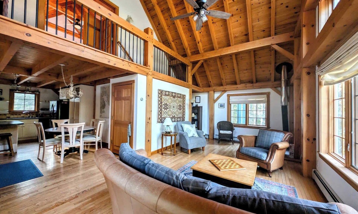 Sorrento House | Sorrento Post & Beam Retreat w/Deck & Fire Pit