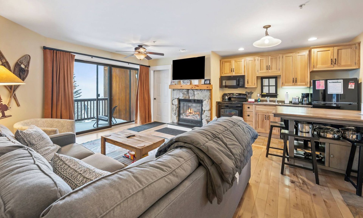 Rangeley Condo | South Branch Condo 13-1 - Pet Friendly Ski in Ski out condo at Saddleback