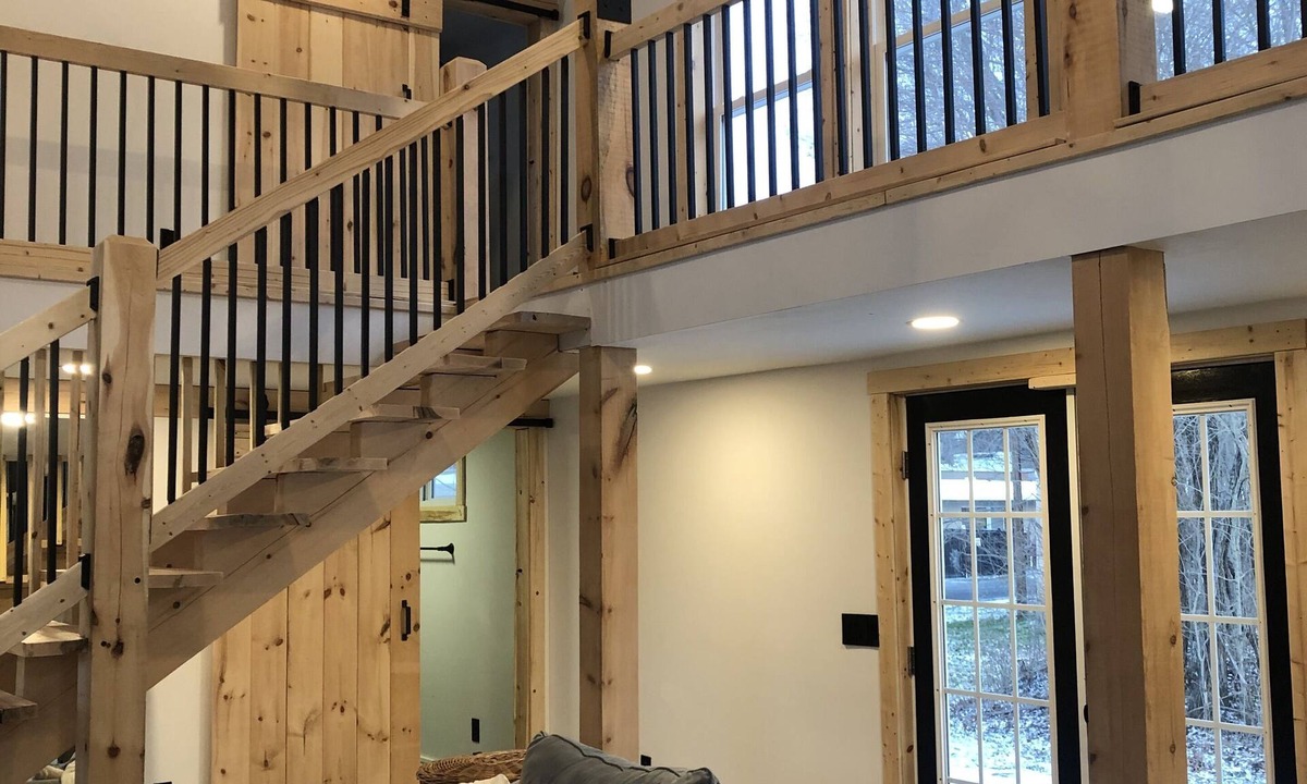 Riverside House | Spacious Barn House in Painted Post