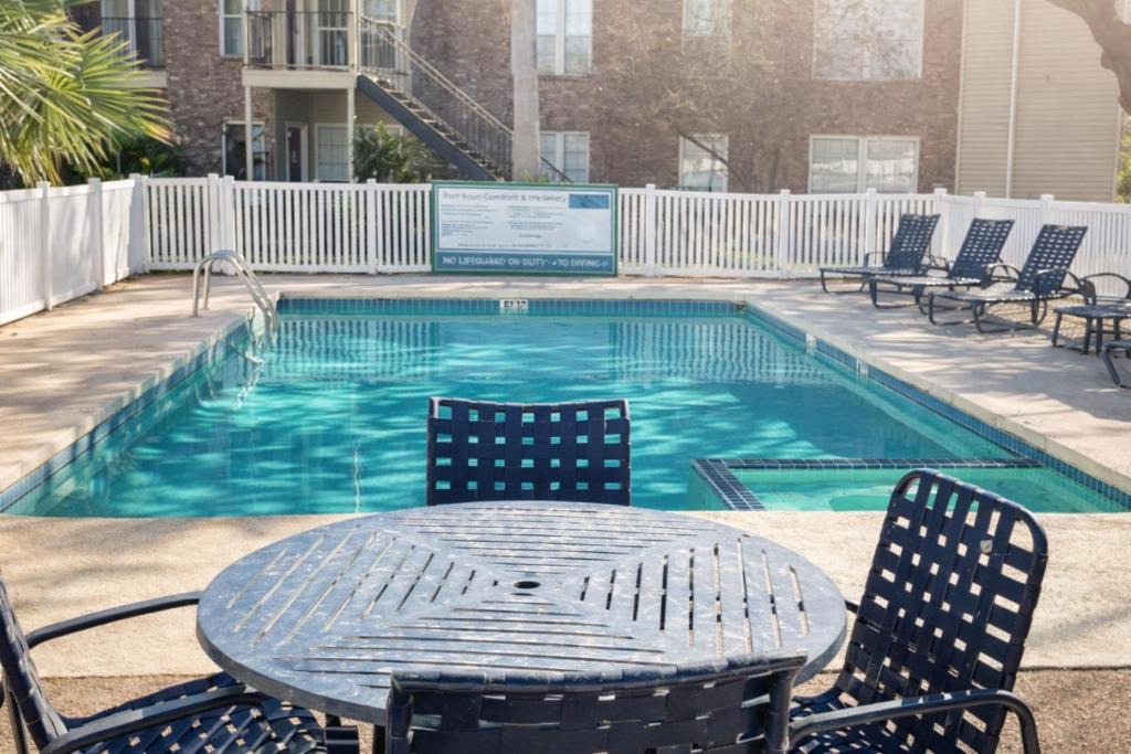 South Side Apartment | Spacious Family Value Retreat - Pool and Garage