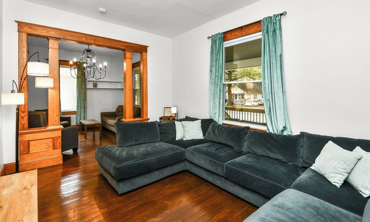 Springfield House | Spacious house 3 min from downtown Springfield and convention center