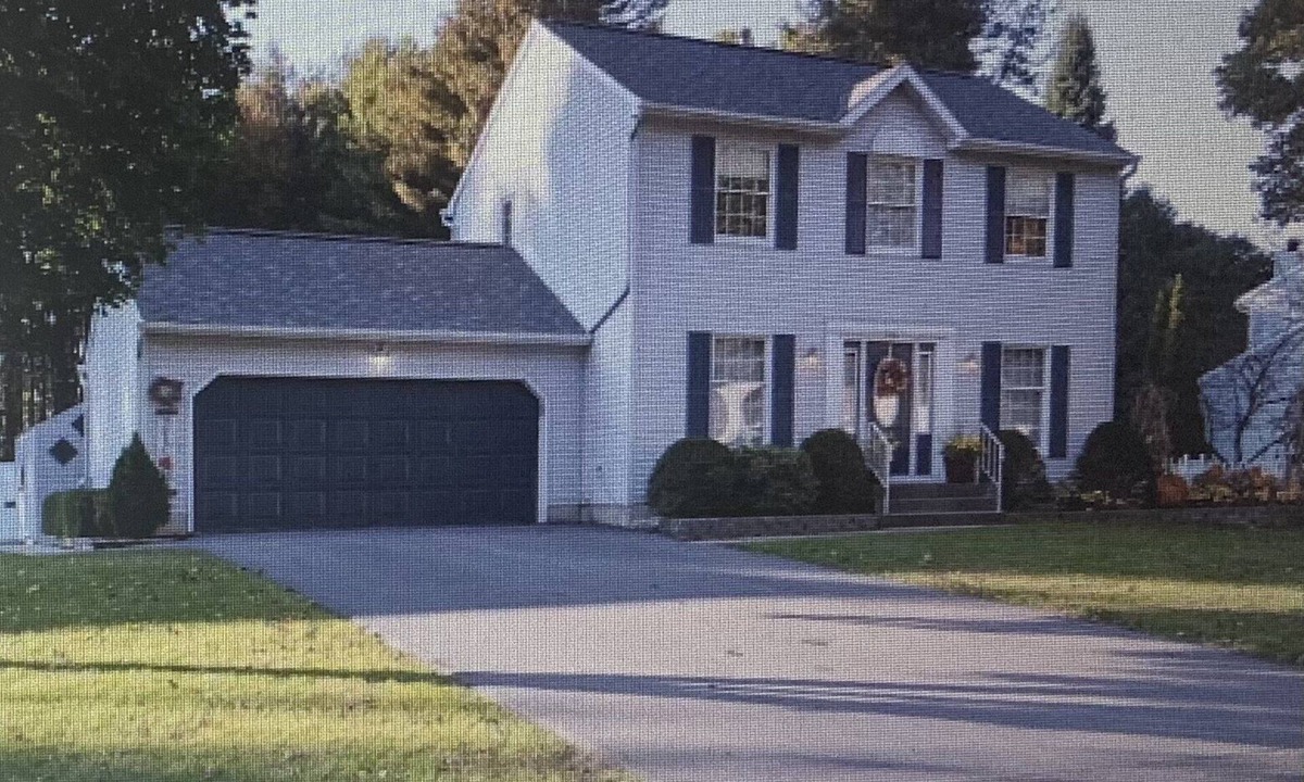 Ballston Spa House | Spacious Saratoga Getaway for Families & Friends with pool/hot tub. Sleeps 8.