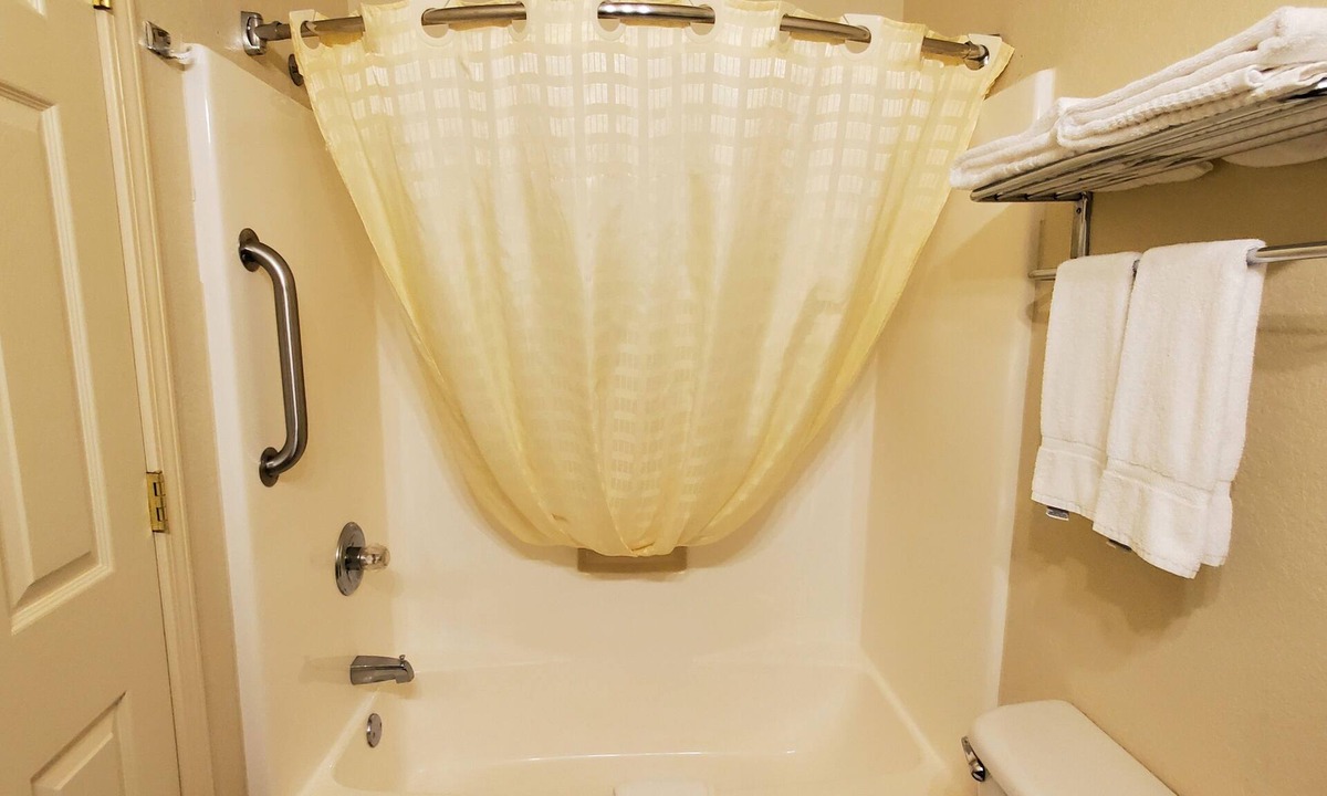 Blanco Hotel | Spacious Suite in Hotel