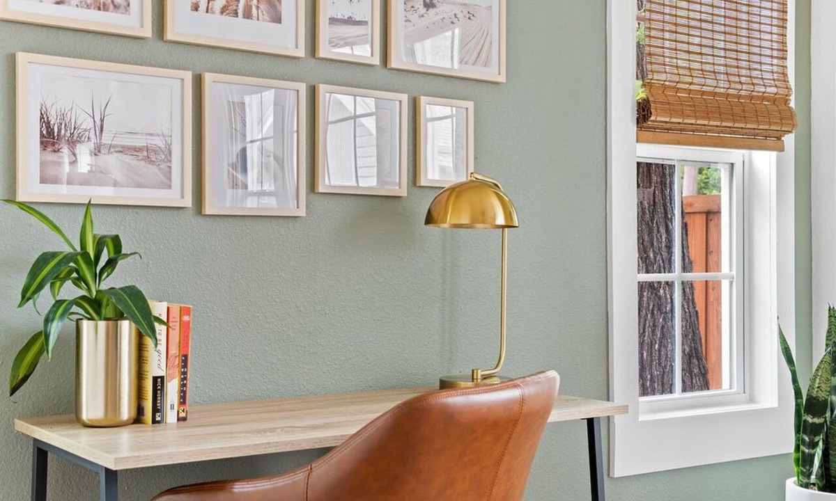 Kessler Apartment | Spacious World Cup basecamp for the whole crew — stocked for families and groups, just minutes from the action and steps from Bishop Arts.