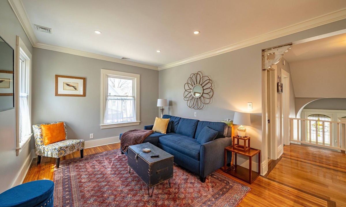 Rochester Apartment | Spectacular home in prime location close to venues, hospitals, and universities.