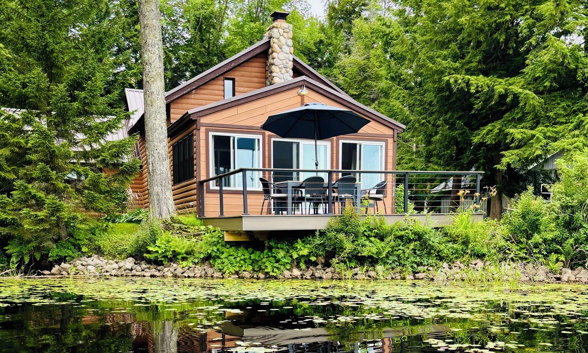 Salisbury Center Cabin | Spruce Lake Cabin The perfect, peaceful get away right on the lake!