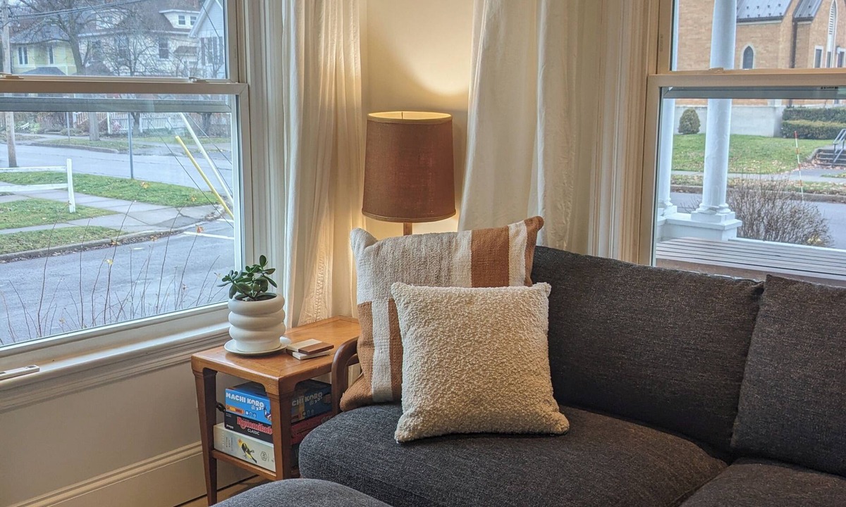 Batavia House | Stay in the Heart of Batavia- 4BR Victorian Home