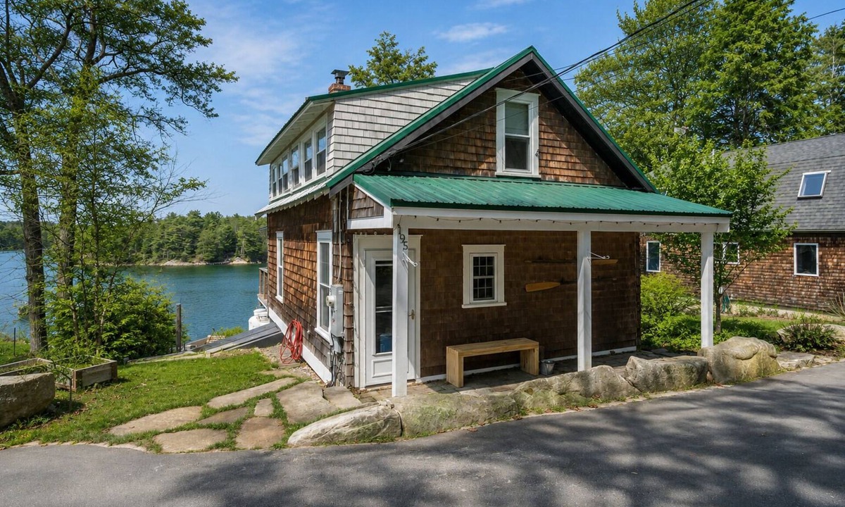Sebascodegan Island Cottage | Stillhouse: Serene sanctuary in coastal Maine