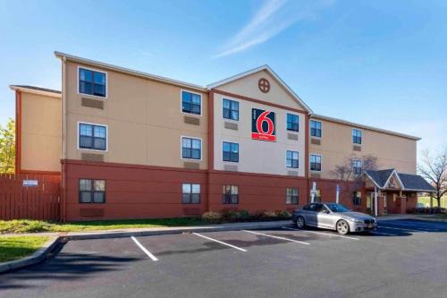 Rochester Hotel | Studio 6 Corporate Extended Stay Rochester Henrietta NY
