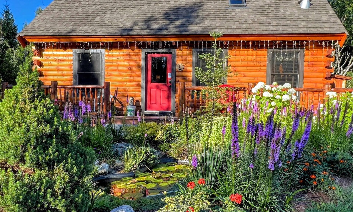 Carroll House | Stunning Family Compound for Events and Large Groups in Bretton Woods - Dog Friendly!