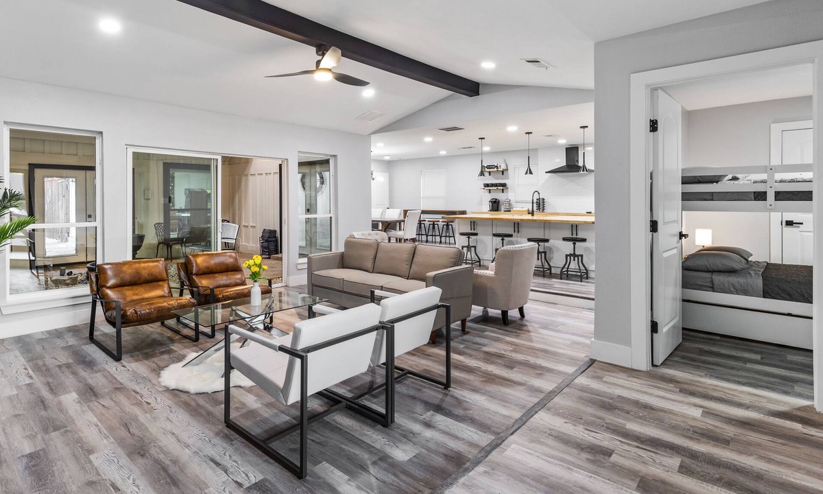 Northwest Dallas House | Stunning Home w/ Pool and Massive Gameroom