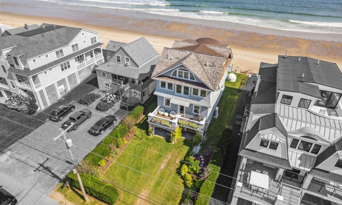 Wells House | Stunning Oceanfront Home on Private Moody Beach!