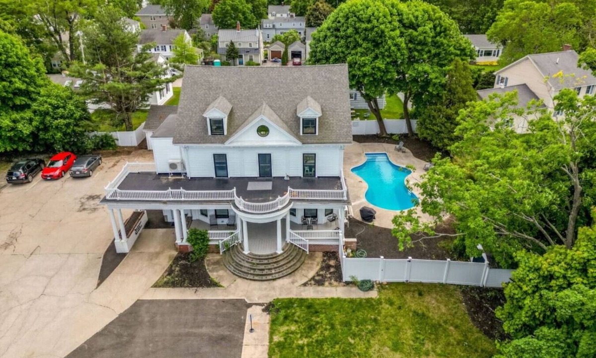 Willard Apartment | Stunning South Portland Apartment w/Pool