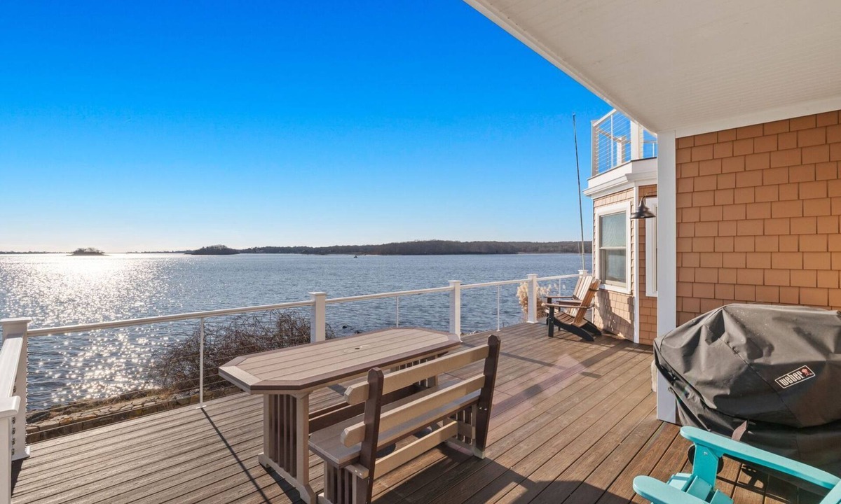 Narragansett House | Stunning water views! Newly built waterfront home-Harbour Island